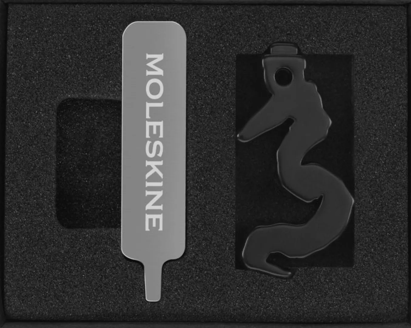 Year of the Dragon Pin Lunar New Year design by Ahn Sang Soo Black